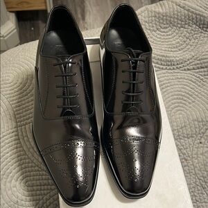 Versace Black Oxford Shoes with Broguing and Leather Finish.